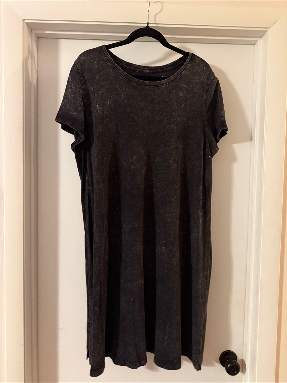 Time and Tru Washed Black Short Sleeve Midi Dress
